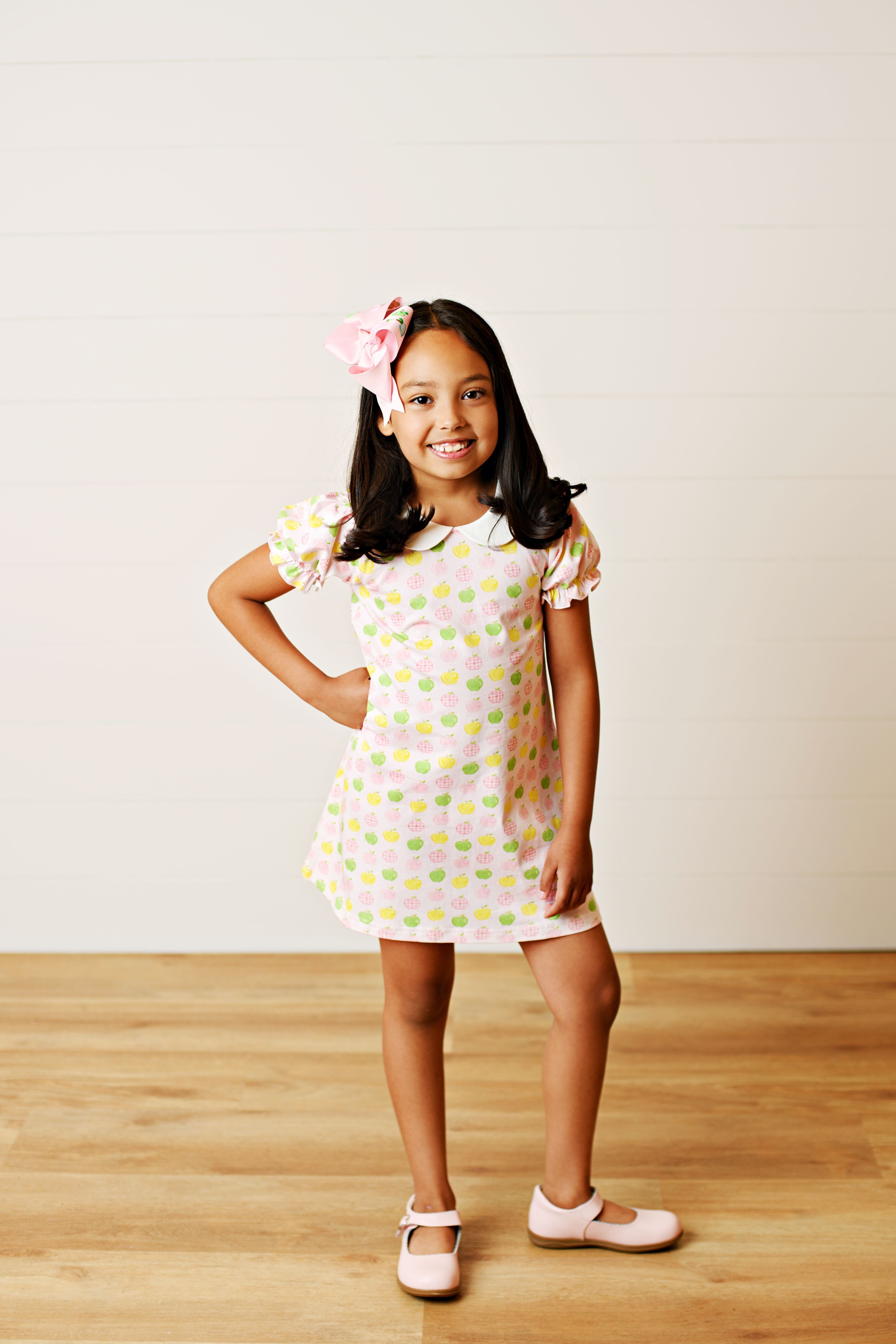 Proper school apple dress