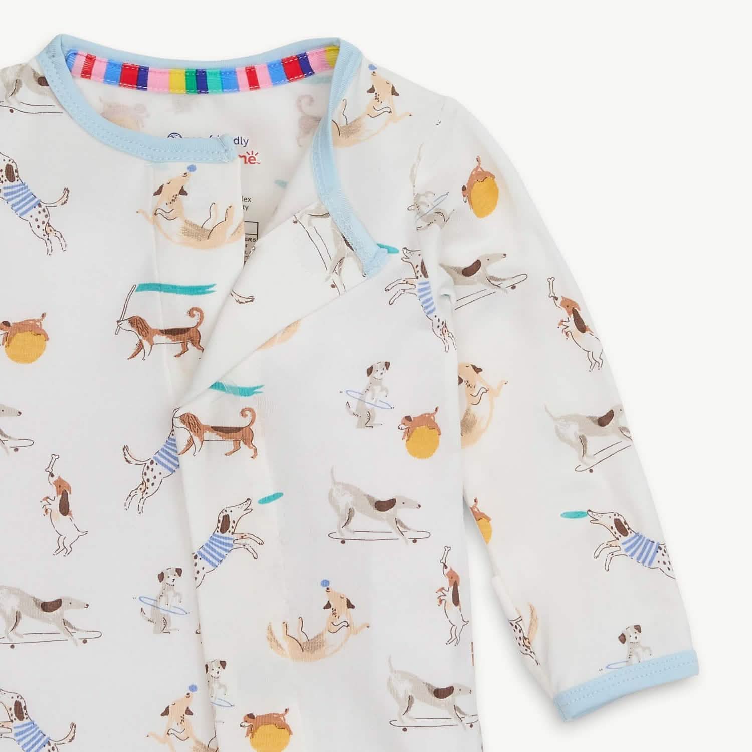 Magnetic me Footie Howlarious modal puppies