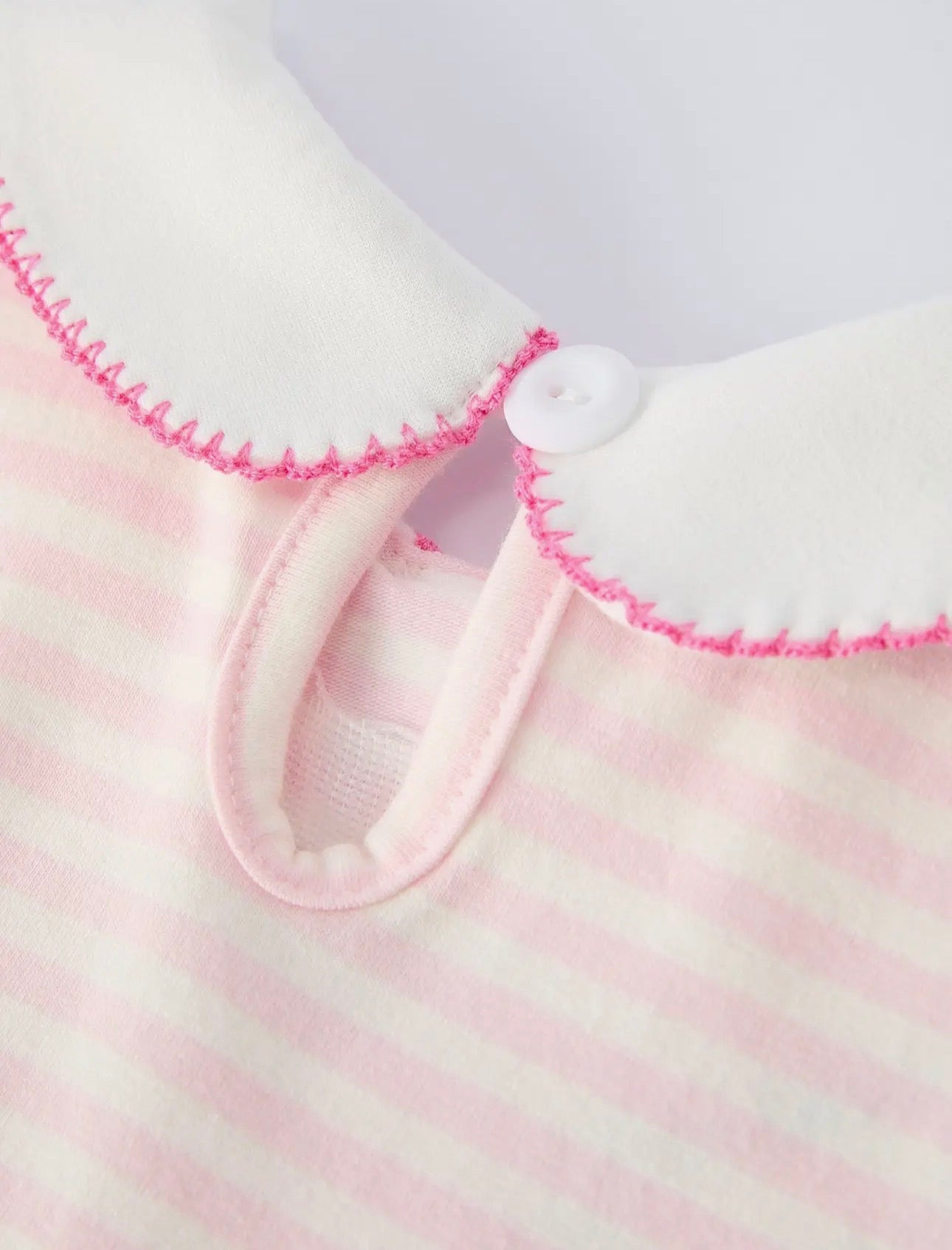Strawberry knit bubble